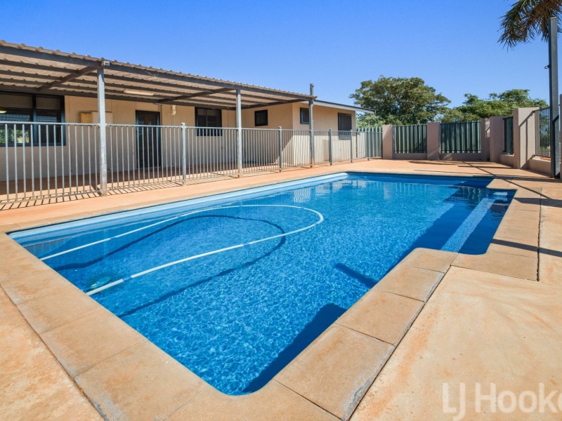 15 Forrest Crescent, Dampier WA 6713