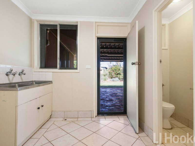 15 Forrest Crescent, Dampier WA 6713
