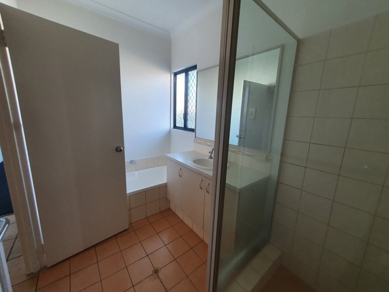 16 Armstrong Drive, Baynton WA 6714