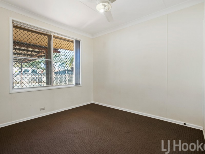 6 Stuart Crescent, Dampier WA 6713