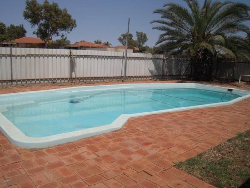 6 Stuart Crescent, Dampier WA 6713