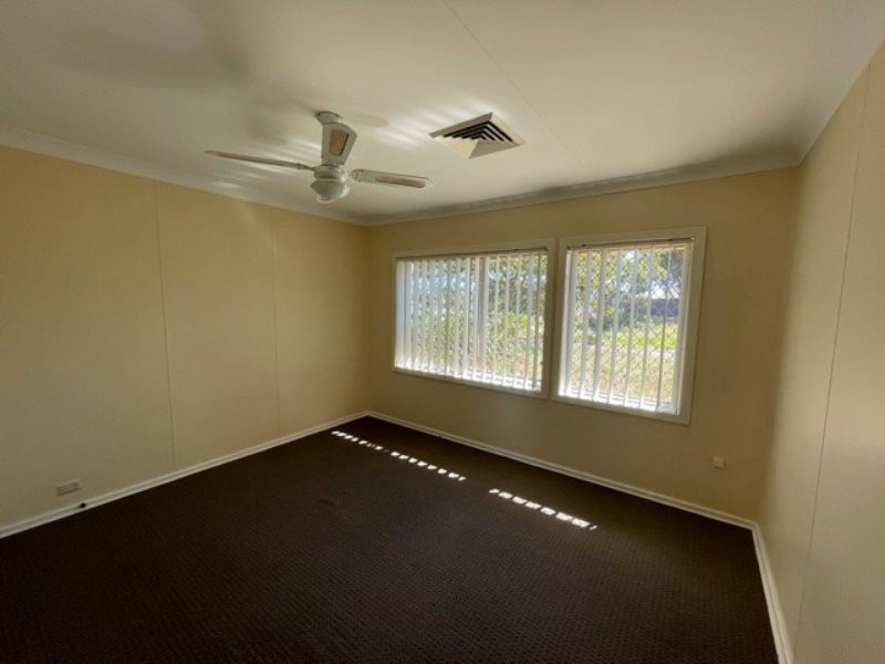 6 Stuart Crescent, Dampier WA 6713