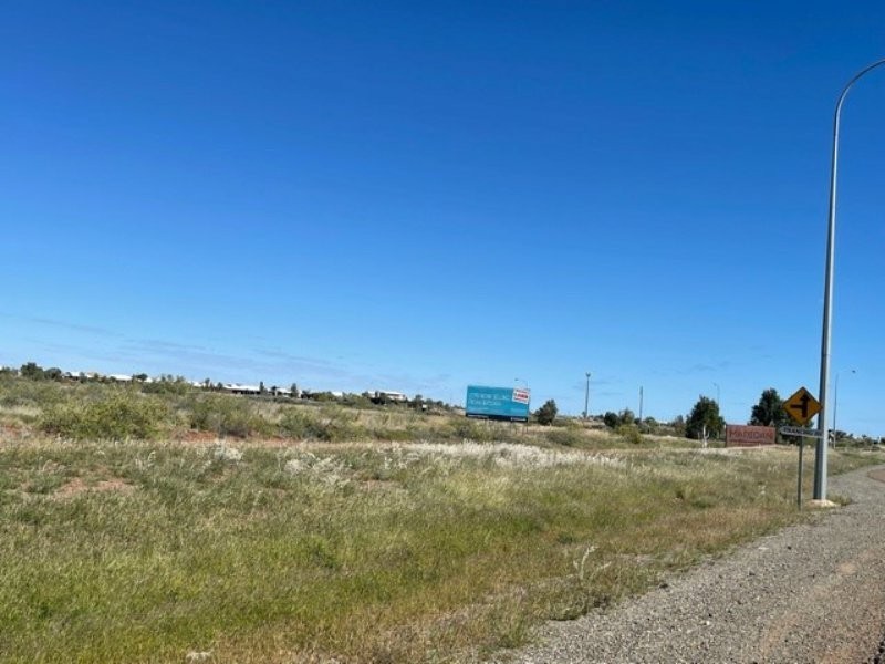 6 Stuart Crescent, Dampier WA 6713