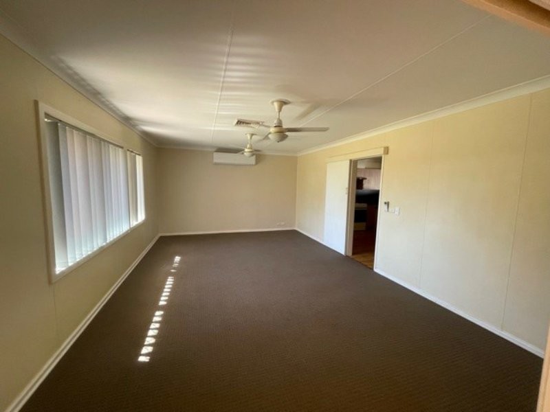 6 Stuart Crescent, Dampier WA 6713