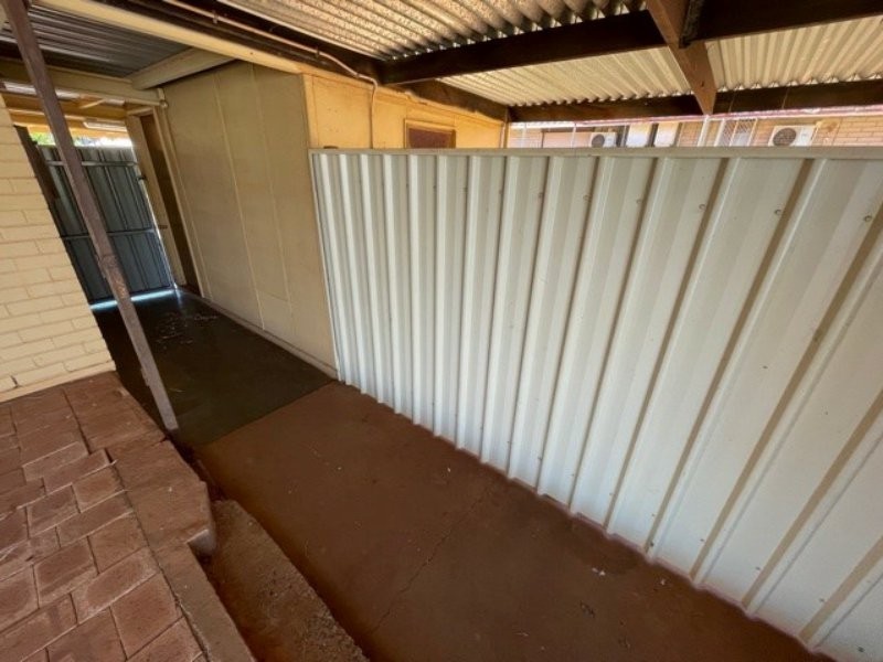 6 Stuart Crescent, Dampier WA 6713