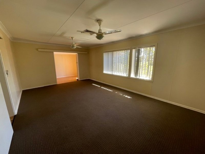 6 Stuart Crescent, Dampier WA 6713