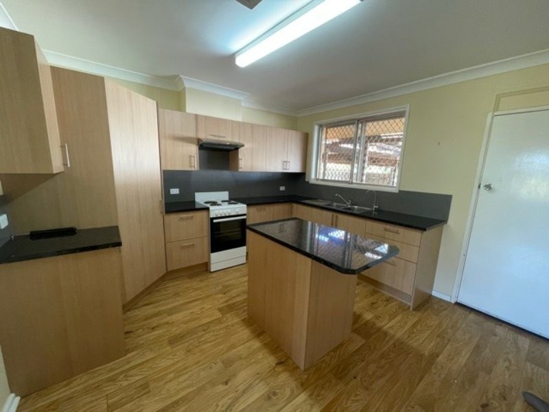 6 Stuart Crescent, Dampier WA 6713