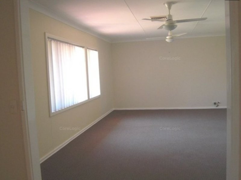 6 Stuart Crescent, Dampier WA 6713