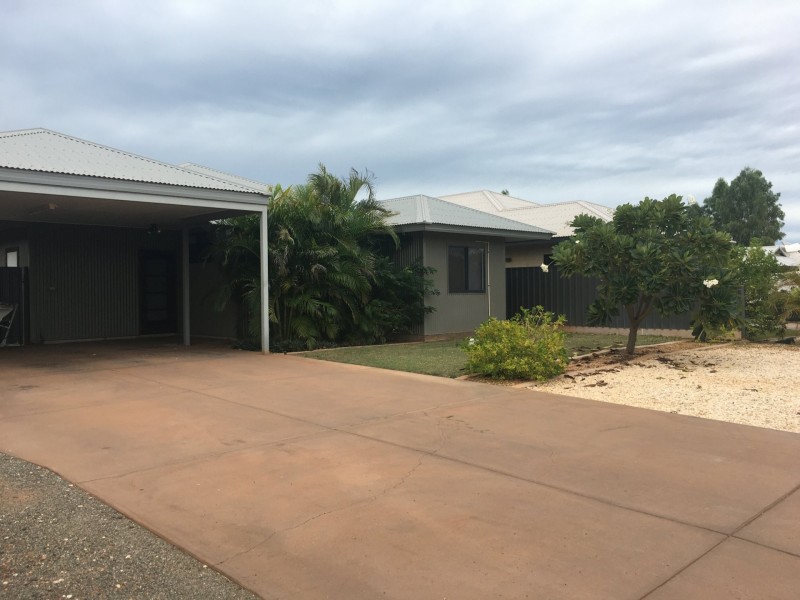 19 Curlew Street, Baynton WA 6714