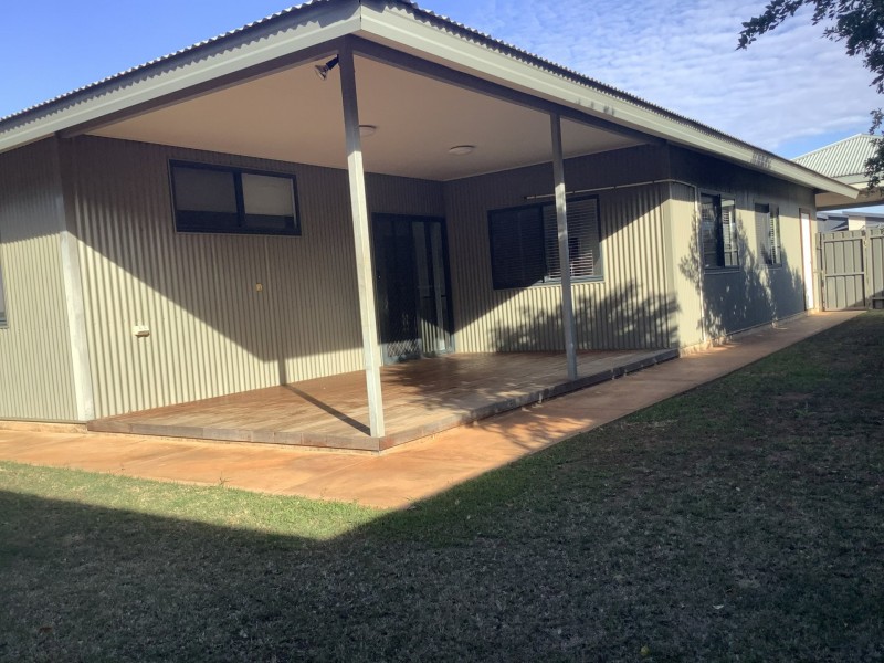 19 Curlew Street, Baynton WA 6714