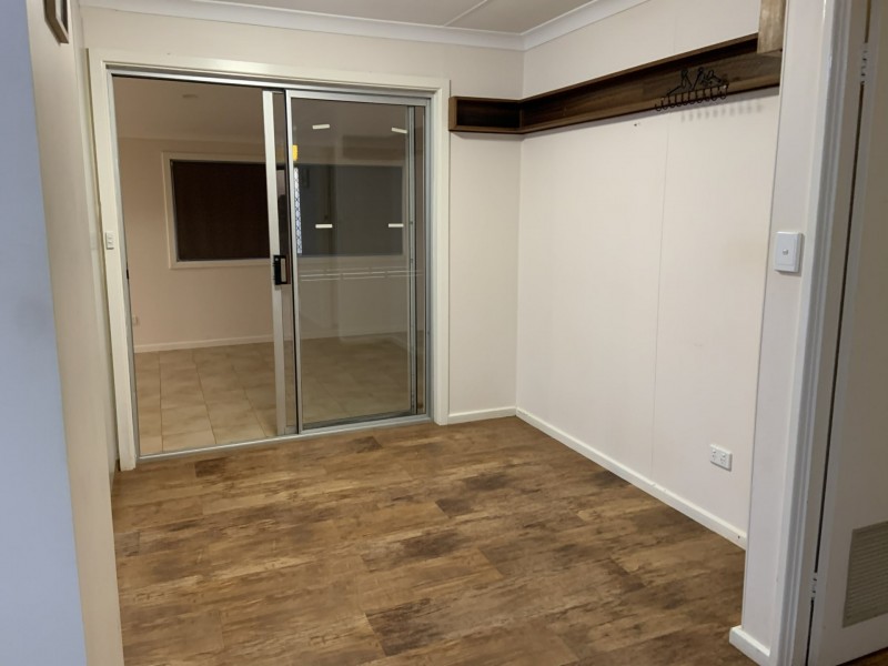 6 Lockyer Crescent, Dampier WA 6713