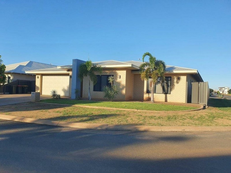 15 Ganbarr Street, Baynton WA 6714