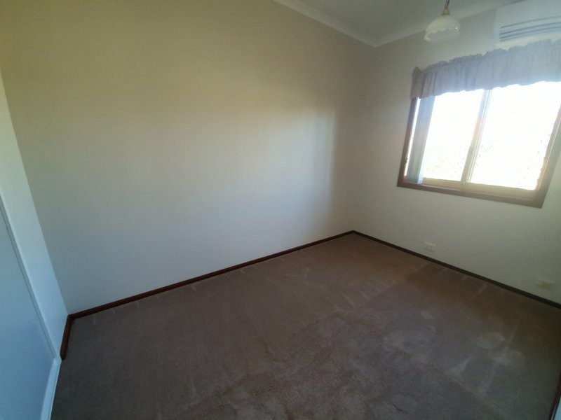 15 Campbell Crescent, Baynton WA 6714