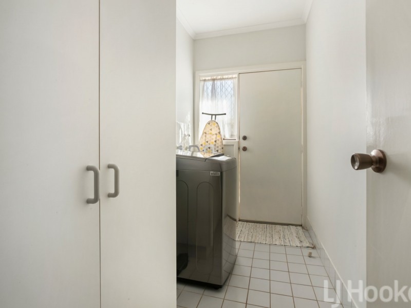 15 Campbell Crescent, Baynton WA 6714