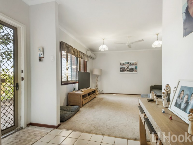 15 Campbell Crescent, Baynton WA 6714