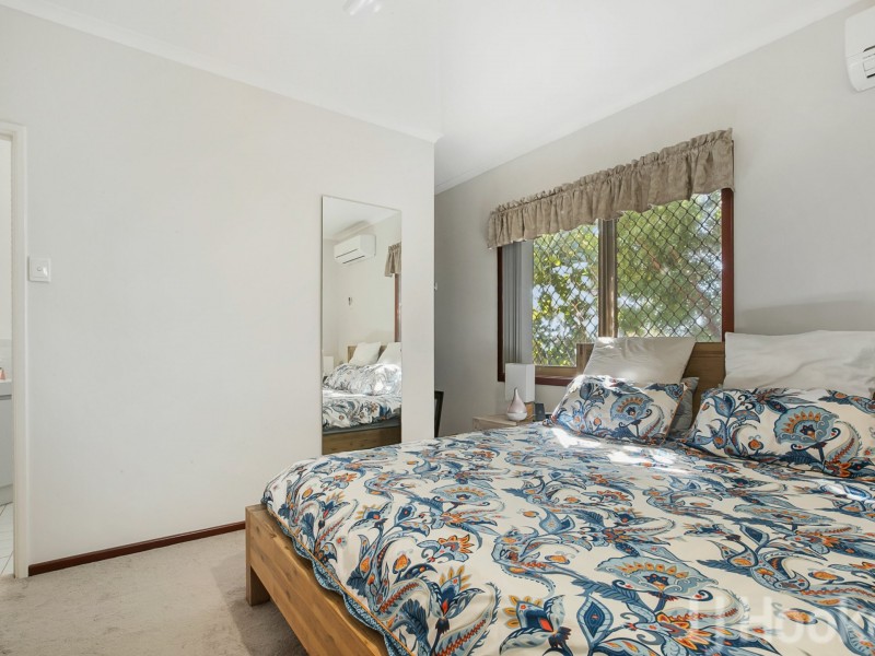 15 Campbell Crescent, Baynton WA 6714