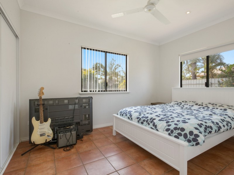 12 Armstrong Drive, Baynton WA 6714