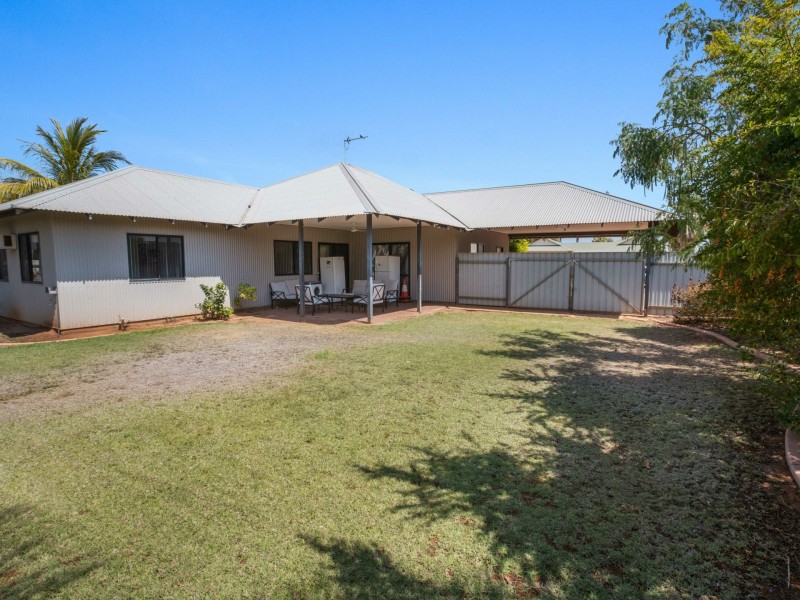 12 Armstrong Drive, Baynton WA 6714