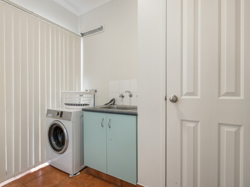 12 Armstrong Drive, Baynton WA 6714