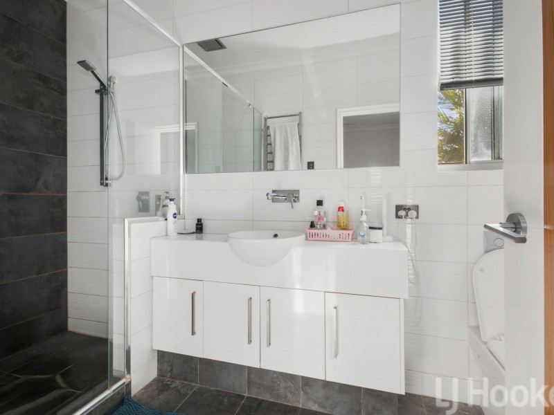 28 Prancing Avenue, Baynton WA 6714