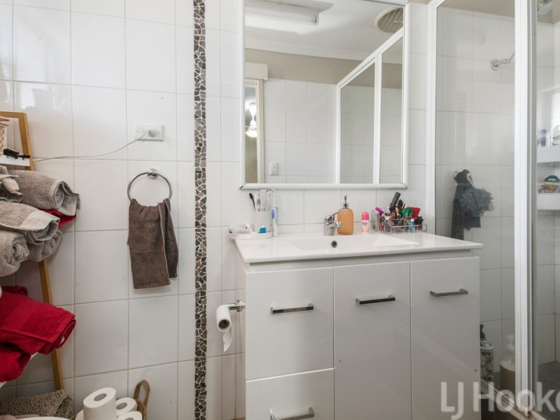 6 Veall Close, Millars Well WA 6714