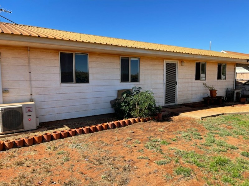 18 Fisher Street, Point Samson WA 6720