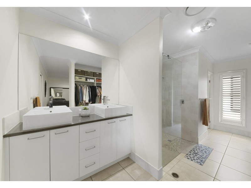 27 Nyamina Road, Baynton WA 6714