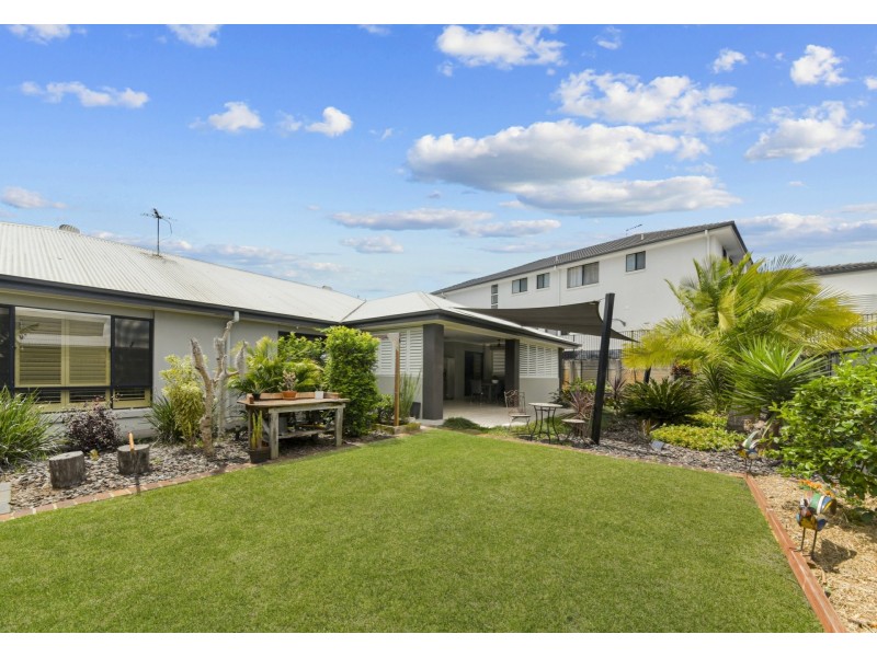 27 Nyamina Road, Baynton WA 6714