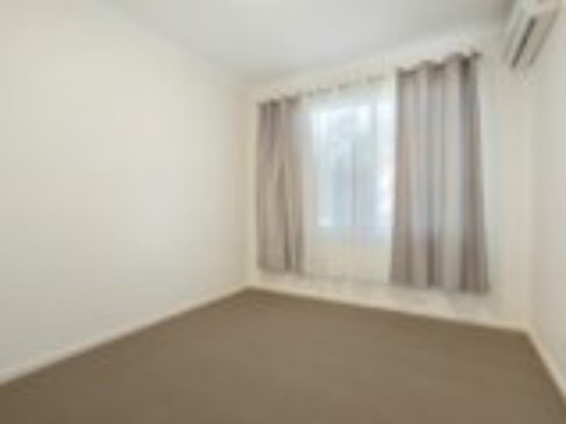 4 Watts Place, Baynton WA 6714