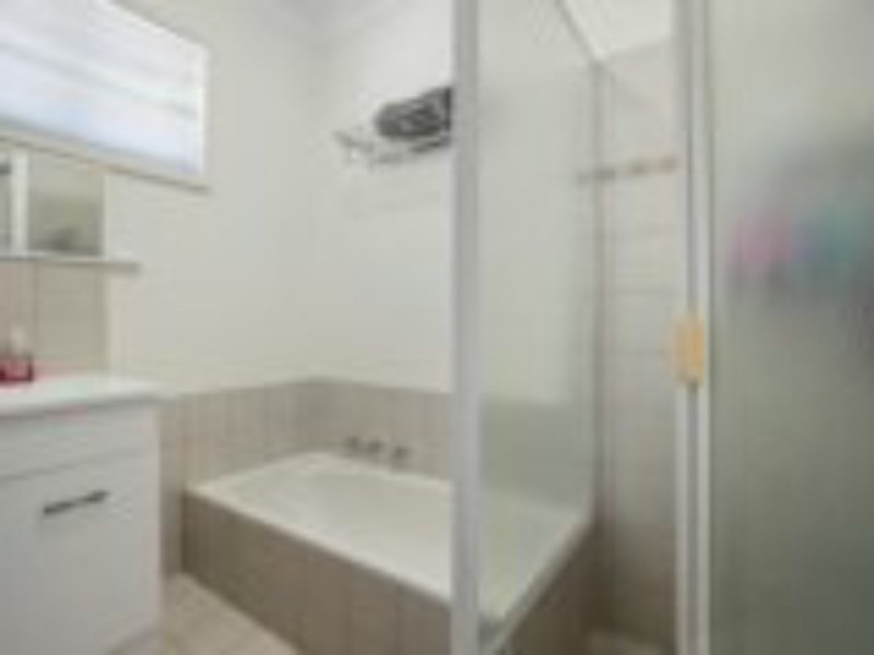 4 Watts Place, Baynton WA 6714