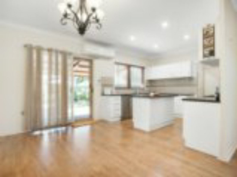 4 Watts Place, Baynton WA 6714