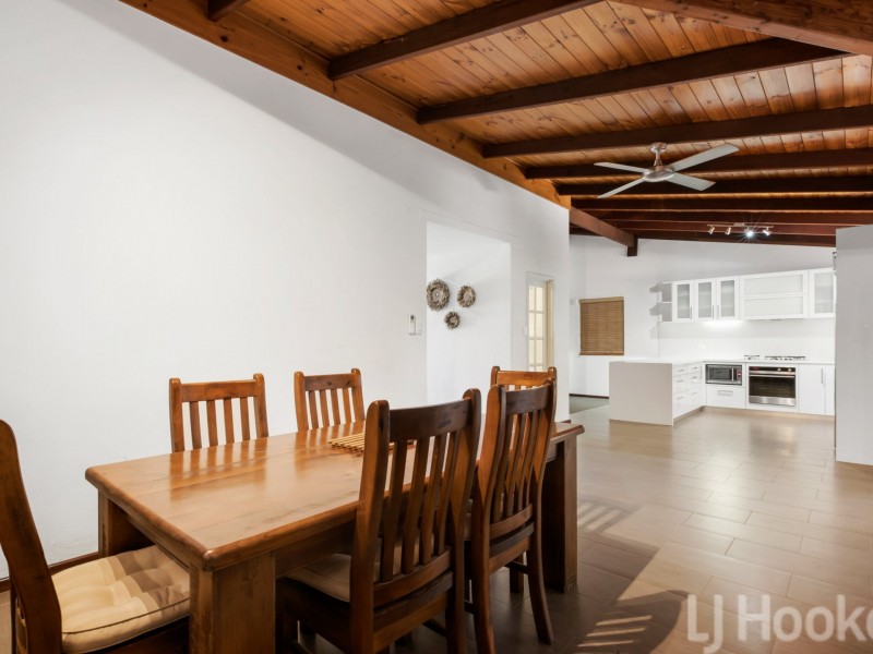 8A Comrie Court, Baynton WA 6714