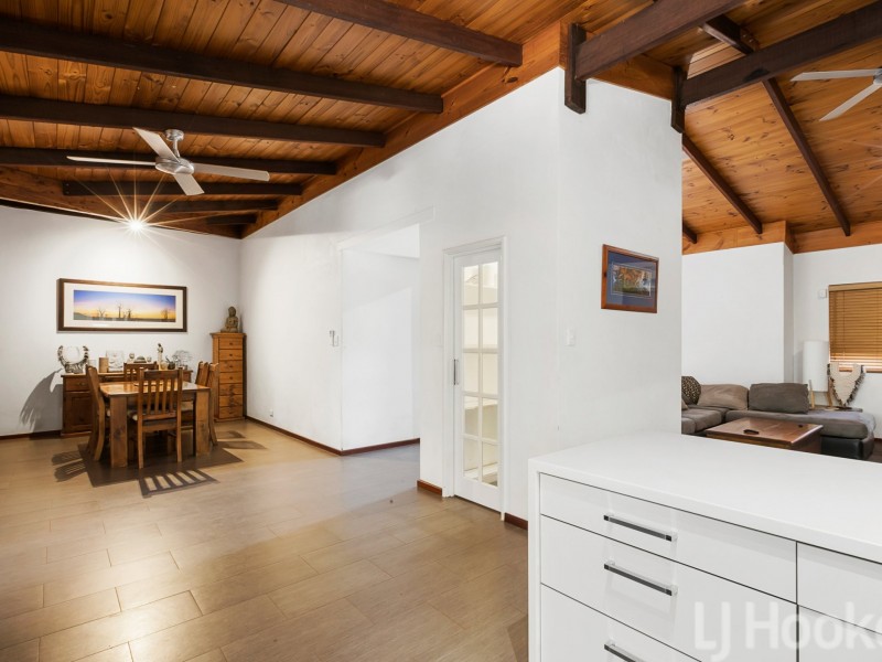 8A Comrie Court, Baynton WA 6714