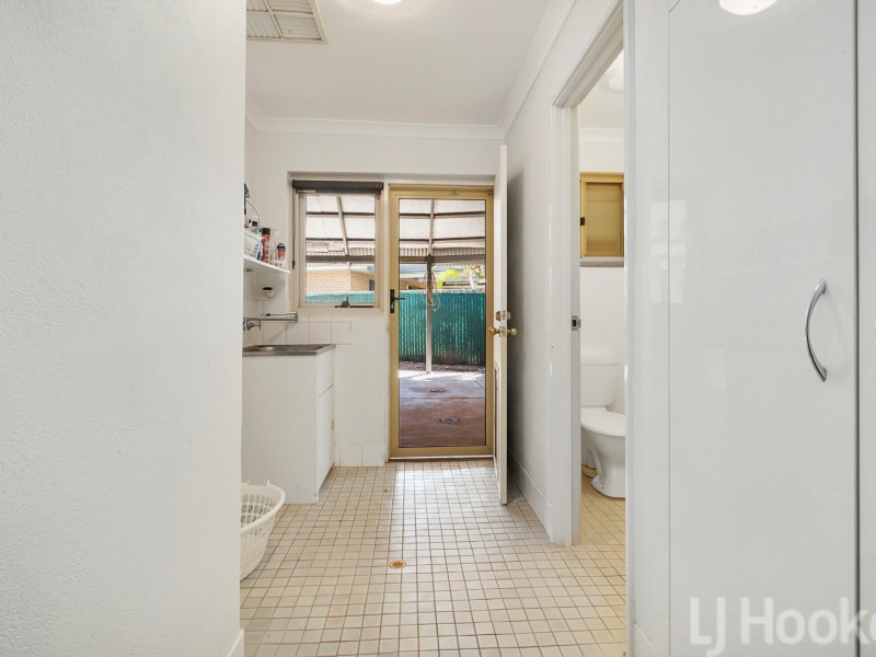 8A Comrie Court, Baynton WA 6714