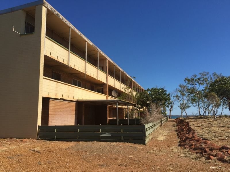 2/105 Hill Road, Dampier WA 6713