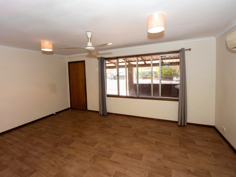 8 Lockyer Way, Roebourne WA 6718