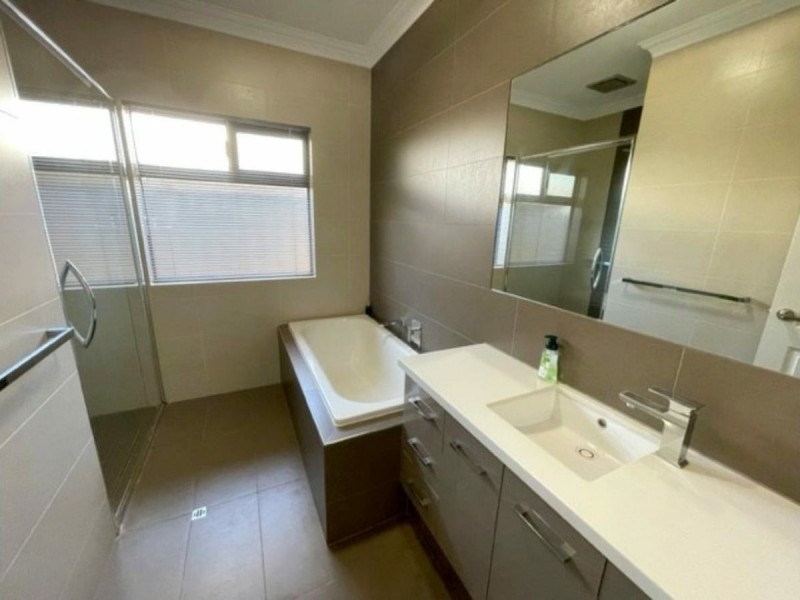 3 Yirrawari Street, Baynton WA 6714