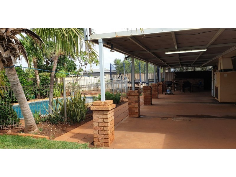 19 Irwin Crescent, Dampier WA 6713