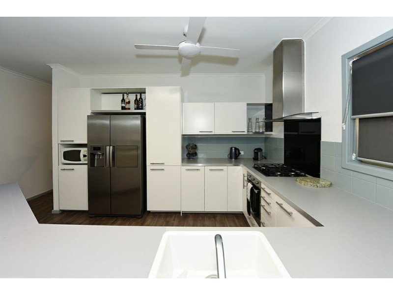 6 Parker Close, Baynton WA 6714