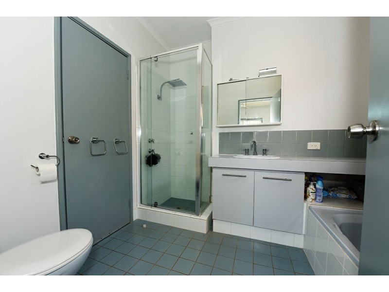 6 Parker Close, Baynton WA 6714