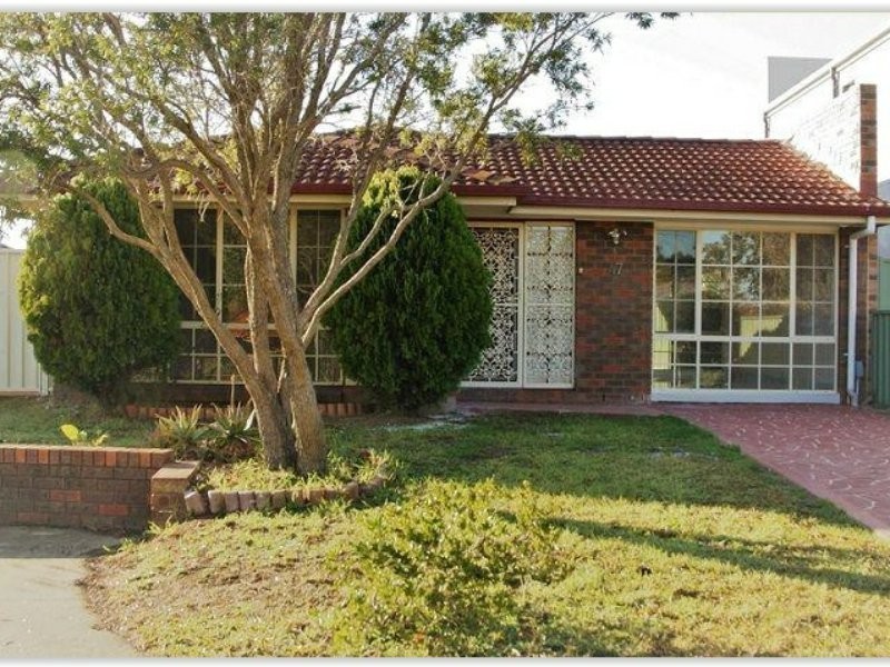 47 Lantana St, Macquarie Fields NSW 2564