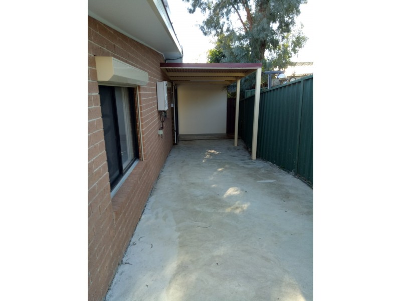 3A Ross Place, Minto NSW 2566