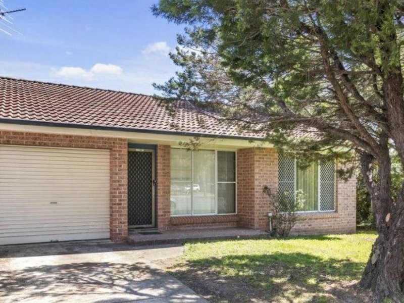 Villa 9/2 Bensley  Road, Macquarie Fields NSW 2564