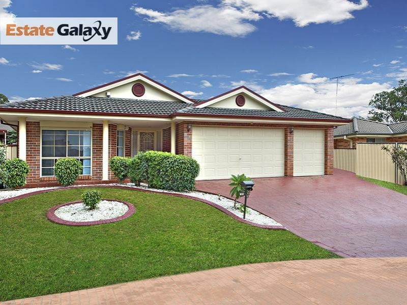 13 Canada Close, Minto NSW 2566