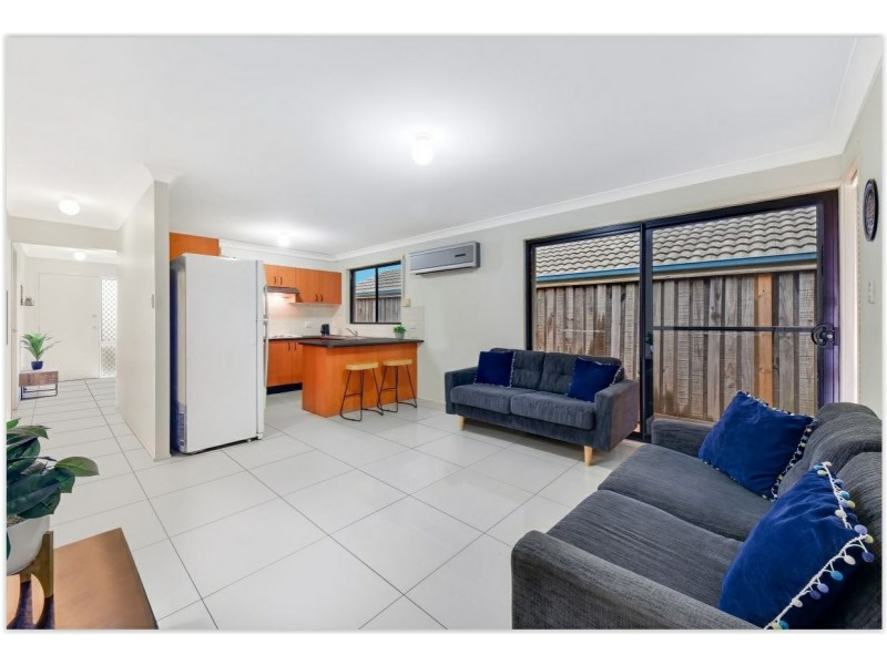 22 Norman Dunlop Crescent, Minto NSW 2566