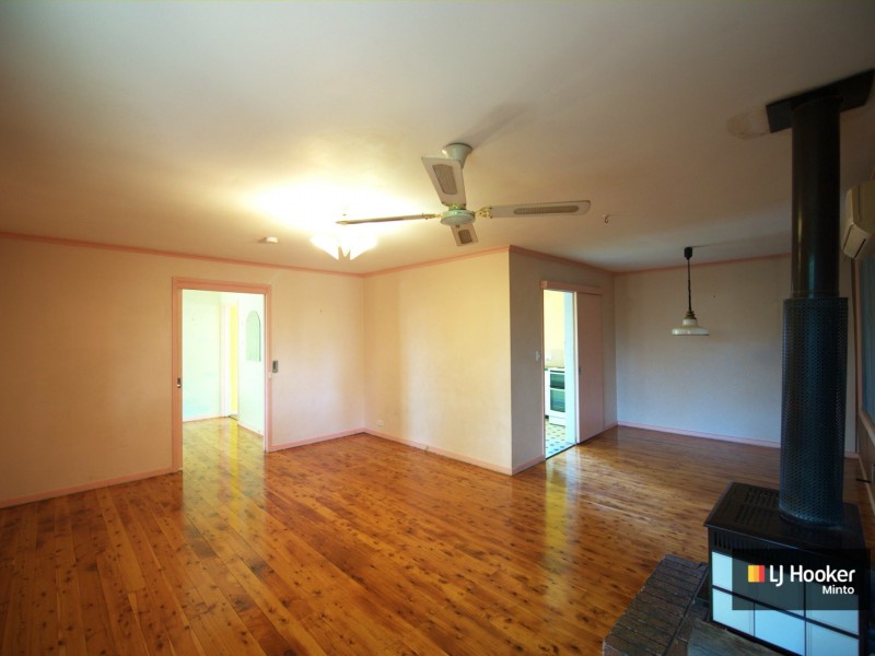 2 Benham Road, Minto NSW 2566