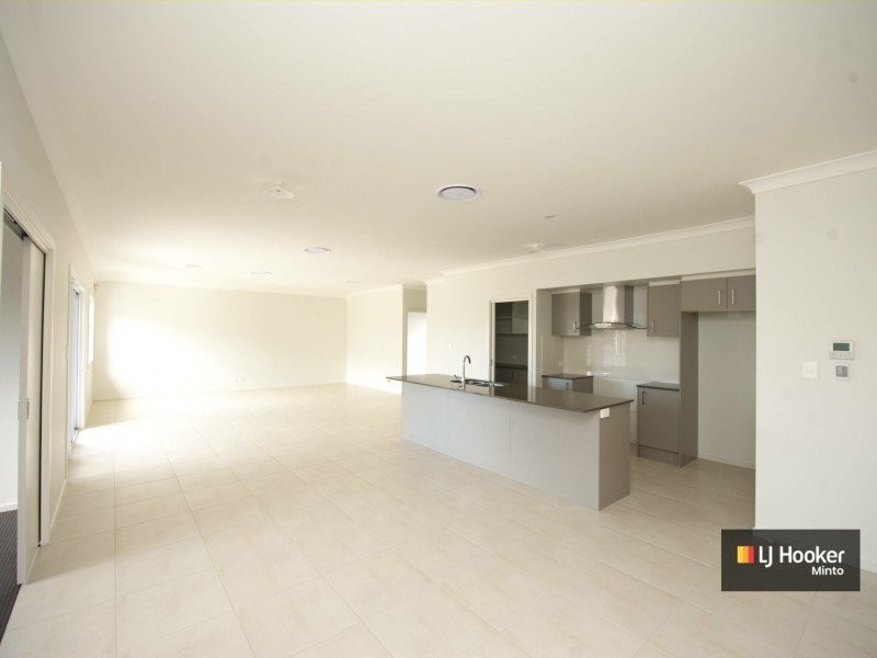 91 University Drive Macarthur Hei, Campbelltown NSW 2560