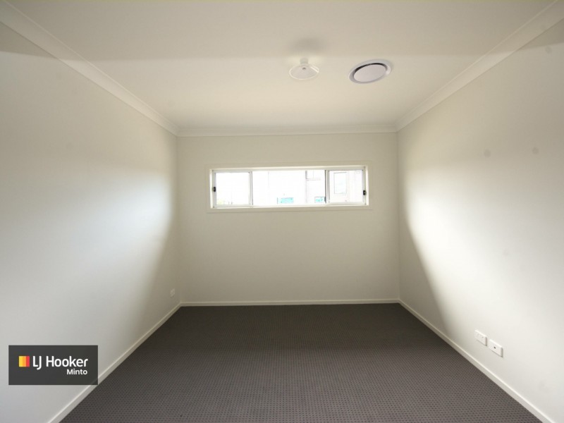 91 University Drive Macarthur Hei, Campbelltown NSW 2560