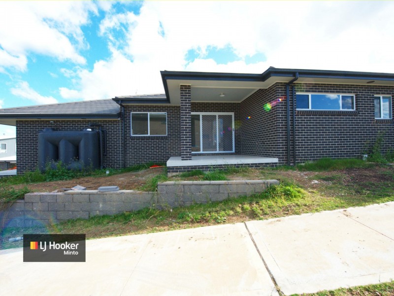 91 University Drive Macarthur Hei, Campbelltown NSW 2560