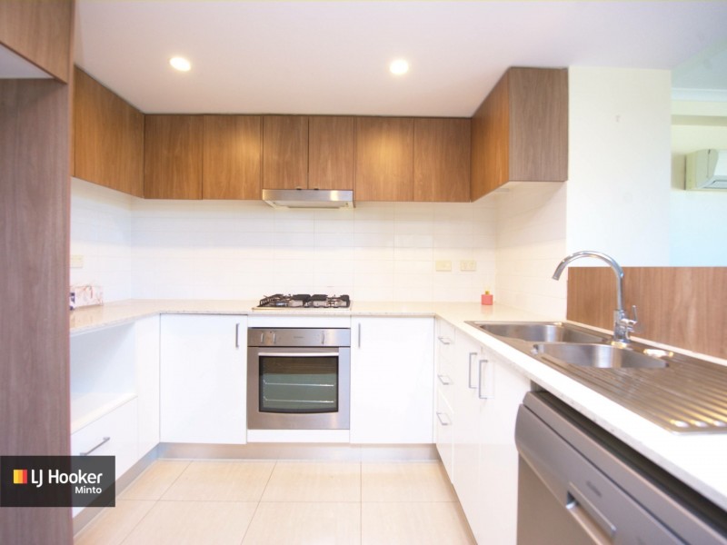 28D/541 Pembroke Road, Leumeah NSW 2560